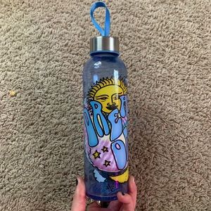 Water bottle